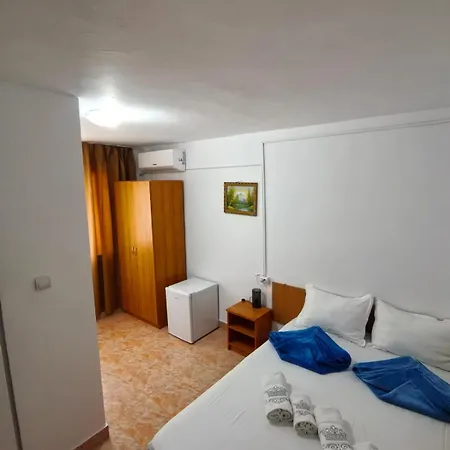 Хостел Sea Breeze Костинешти